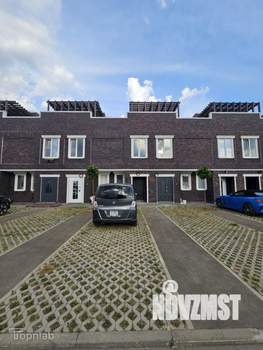 Таунхаус 130м&sup2;, 3-этажный, участок 2 сот.  