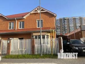 Таунхаус 150м², 3-этажный, участок 2 сот.  