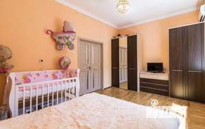 Дом 142м&sup2;, 1-этажный, участок 4 сот.  