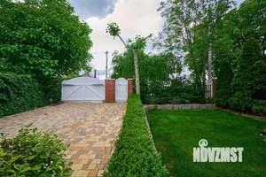 Дом 161м&sup2;, 2-этажный, участок 10 сот.  