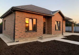 Дом 156м&sup2;, 1-этажный, участок 6 сот.  