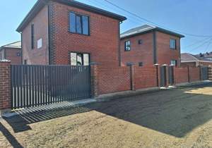 Дом 140м&sup2;, 2-этажный, участок 4 сот.  