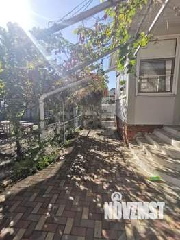 Дом 196м&sup2;, 2-этажный, участок 8 сот.  