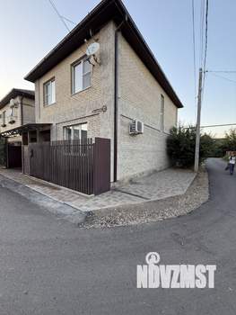 Коттедж 126м&sup2;, 2-этажный, участок 2 сот.  