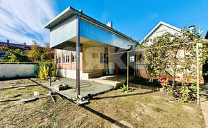 Дом 200м², 2-этажный, участок 10 сот.  