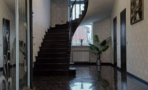 Дом 253м&sup2;, 2-этажный, участок 11 сот.  