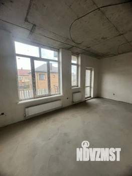 Таунхаус 150м², 3-этажный, участок 1 сот.  