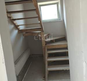 Дом 175м&sup2;, 2-этажный, участок 4 сот.  