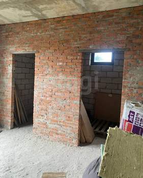 Дом 198м&sup2;, 2-этажный, участок 4 сот.  