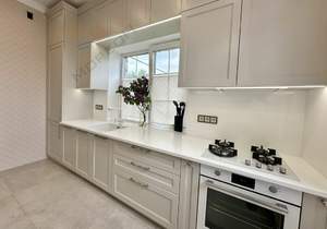 Дом 216м&sup2;, 2-этажный, участок 8 сот.  