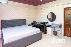 Дом 281м&sup2;, 2-этажный, участок 4 сот.  