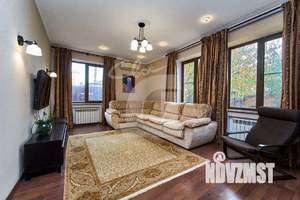 Дом 308м², 2-этажный, участок 8 сот.  