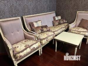 Дом 290м&sup2;, 3-этажный, участок 8 сот.  