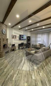 Дом 200м&sup2;, 2-этажный, участок 6 сот.  