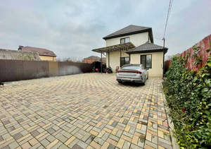 Дом 165м&sup2;, 2-этажный, участок 4 сот.  