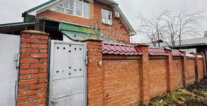 Дом 218м&sup2;, 2-этажный, участок 10 сот.  