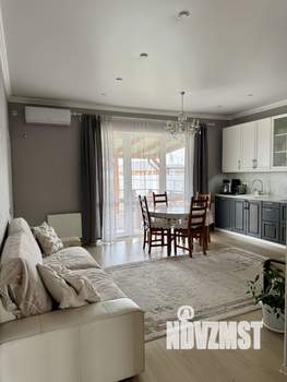 Дом 100м&sup2;, 1-этажный, участок 6 сот.  