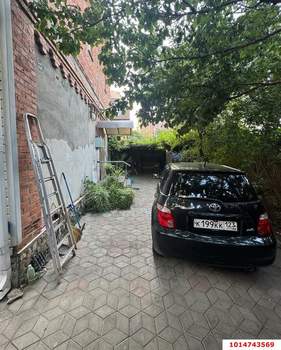 Дом 195м², 2-этажный, участок 3 сот.  