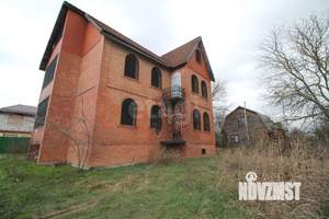 Дом 242м&sup2;, 2-этажный, участок 4 сот.  