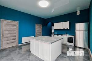 Дом 220м², 2-этажный, участок 6 сот.  