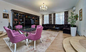 Дом 298м&sup2;, 2-этажный, участок 8 сот.  