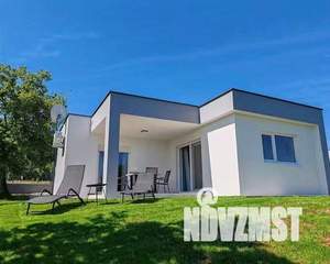 Дом 110м&sup2;, 1-этажный, участок 6 сот.  