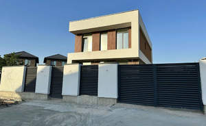 Дом 160м&sup2;, 2-этажный, участок 4 сот.  