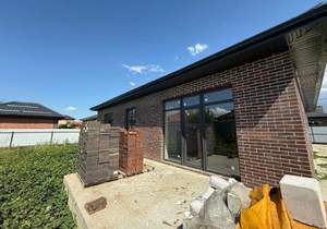 Дом 180м&sup2;, 1-этажный, участок 7 сот.  