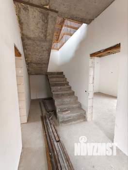 Дом 140м&sup2;, 2-этажный, участок 3 сот.  