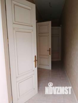 Дом 353м&sup2;, 3-этажный, участок 4 сот.  