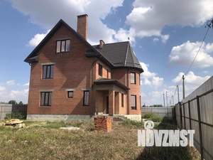 Дом 283м², 3-этажный, участок 8 сот.  