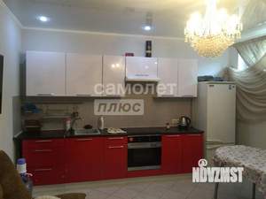 Дом 71м&sup2;, 2-этажный, участок 1 сот.  