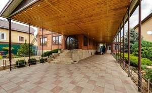 Дом 262м&sup2;, 2-этажный, участок 6 сот.  