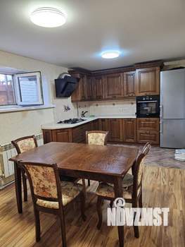 Дом 300м², 2-этажный, участок 10 сот.  