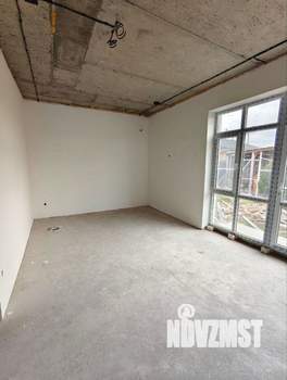 Дом 140м&sup2;, 2-этажный, участок 3 сот.  