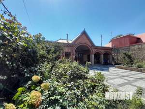 Дом 226м&sup2;, 2-этажный, участок 6 сот.  