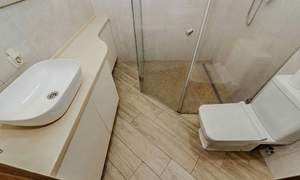 Дом 160м&sup2;, 2-этажный, участок 4 сот.  