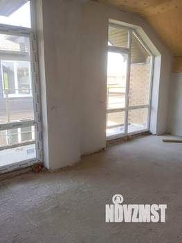 Дом 181м&sup2;, 2-этажный, участок 5 сот.  