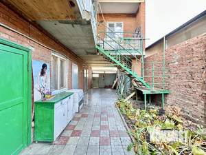 Дом 167м&sup2;, 2-этажный, участок 3 сот.  