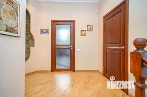 Дом 207м², 2-этажный, участок 6 сот.  