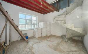 Дом 68м&sup2;, 2-этажный, участок 4 сот.  