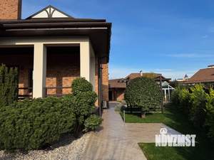 Дом 443м², 2-этажный, участок 20 сот.  