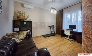 Дом 290м&sup2;, 2-этажный, участок 9 сот.  