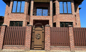 Дом 230м&sup2;, 2-этажный, участок 5 сот.  