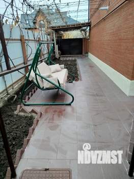 Коттедж 200м&sup2;, 2-этажный, участок 4 сот.  