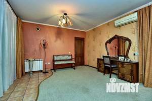 Дом 212м&sup2;, 2-этажный, участок 12 сот.  