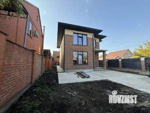 Дом 198м&sup2;, 2-этажный, участок 6 сот.  