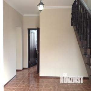 Дом 90м&sup2;, 2-этажный, участок 5 сот.  