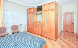 Дом 250м², 2-этажный, участок 9 сот.  