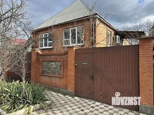 Дом 145м&sup2;, 2-этажный, участок 3 сот.  